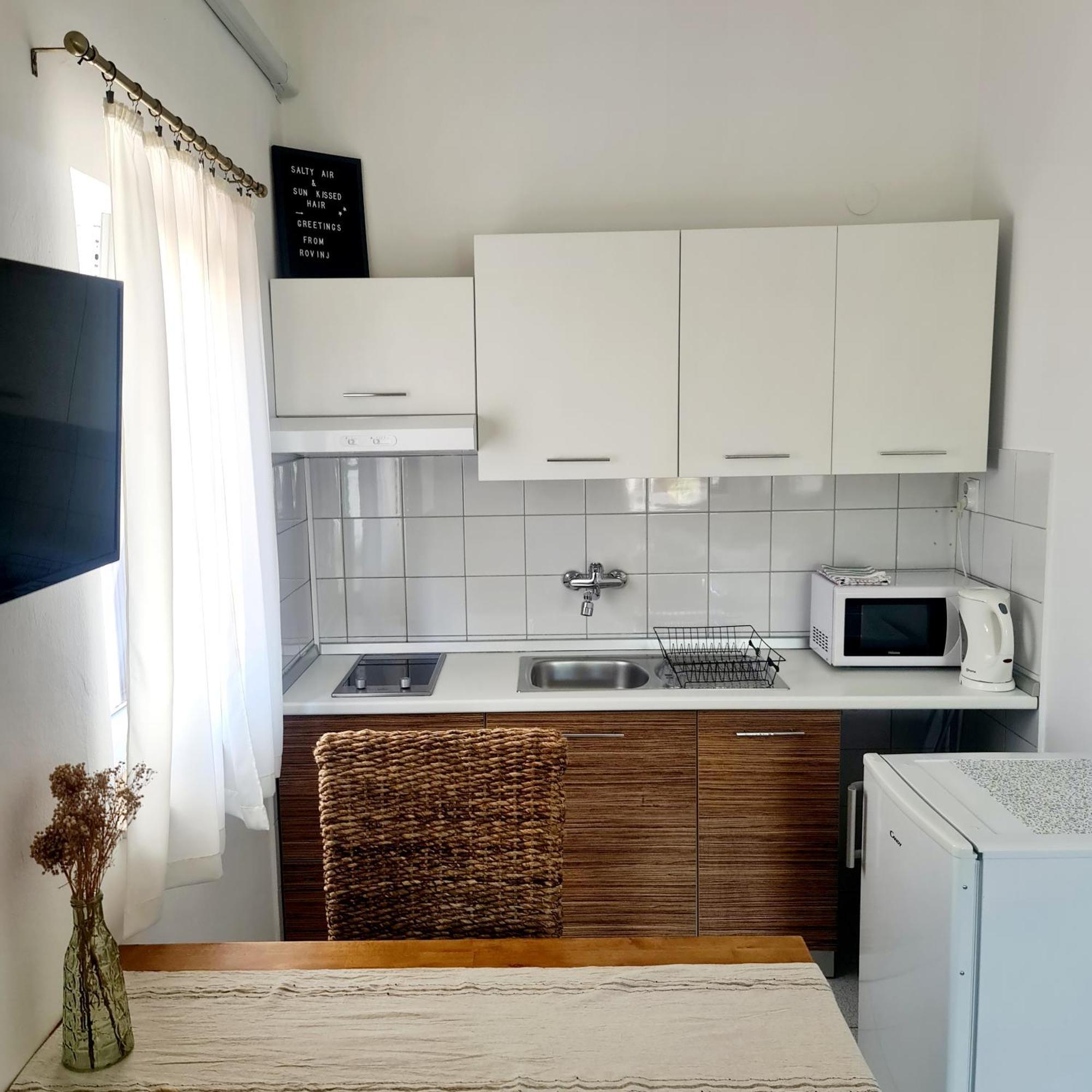 Apartments Ada 罗维尼 外观 照片