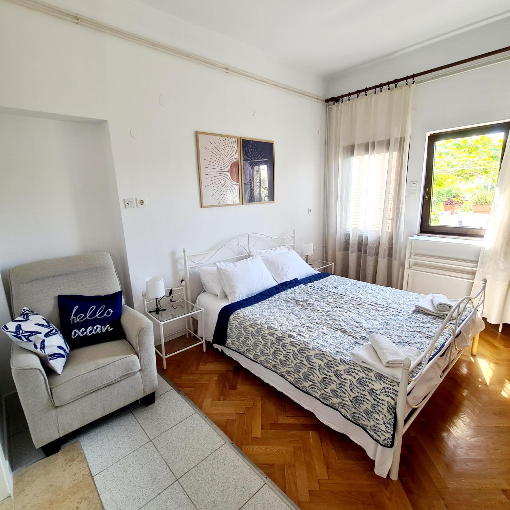 Apartments Ada 罗维尼 外观 照片